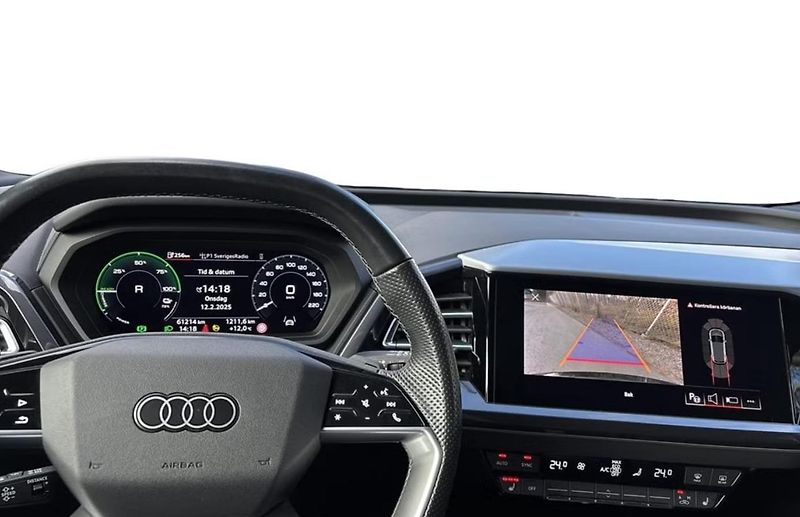 Audi Q4 40 e-tron S-Line LED BLIS  - fotka 11 z 11