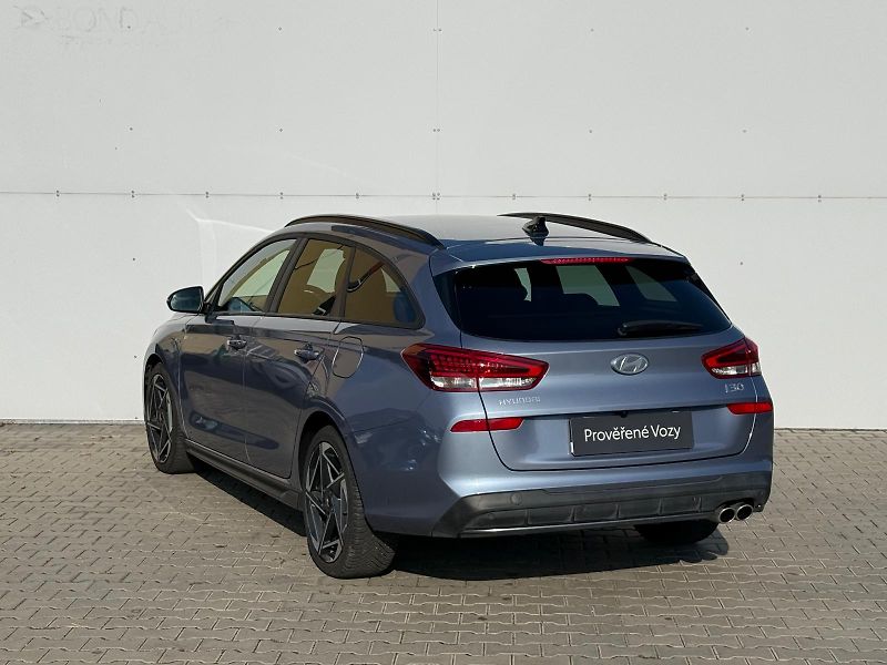 Hyundai i30 1.5 T-GDI MHEV DCT N-Line - fotka 7 z 28