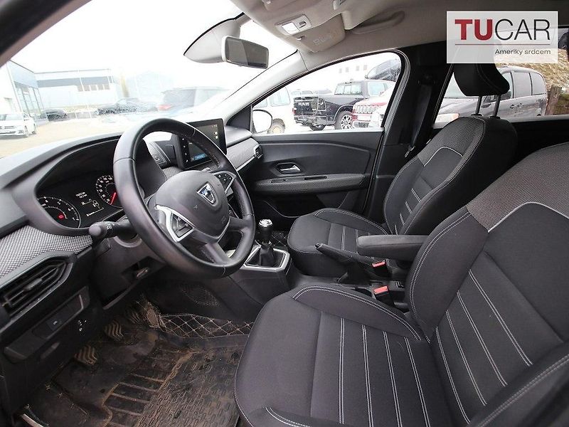 Dacia Jogger (2022) 1.0 Tce LPG - fotka 10 z 28
