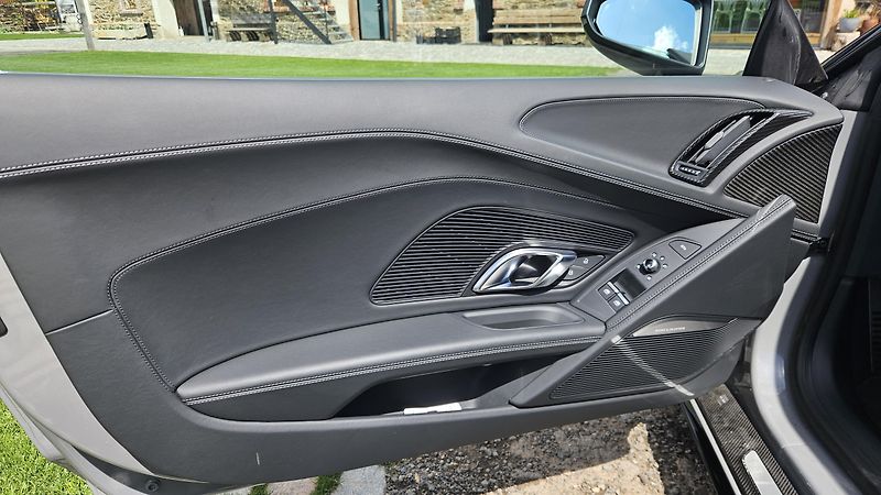 Audi R8 (2023) - fotka 14 z 19