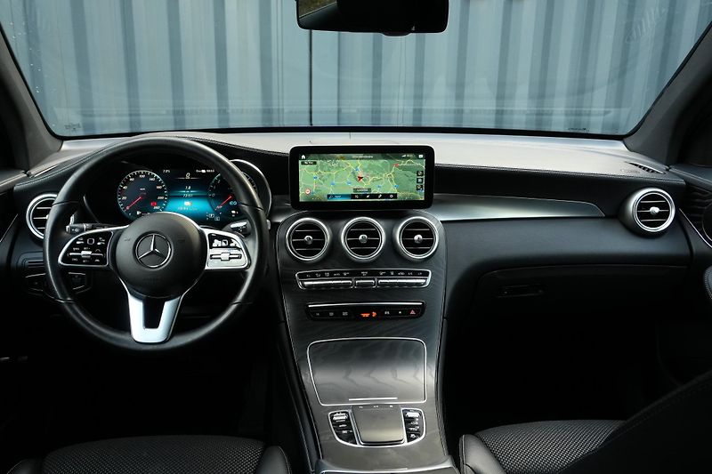 Mercedes-Benz GLC 300e, 4Matic, ČR, Vzduch - fotka 10 z 33