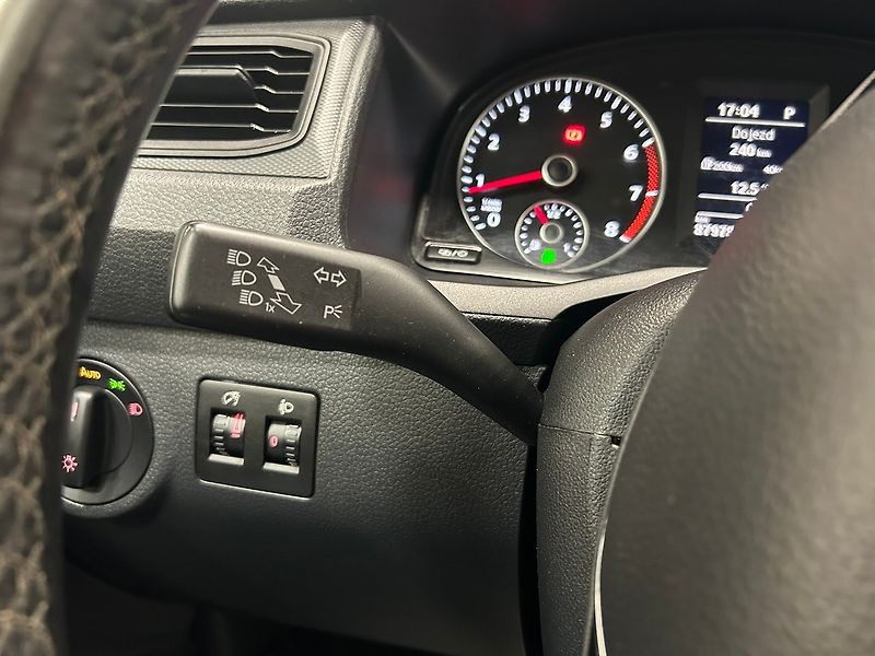 Volkswagen Caddy (2018) 1.4TGI Maxi Skříň | Záruka - fotka 28 z 57