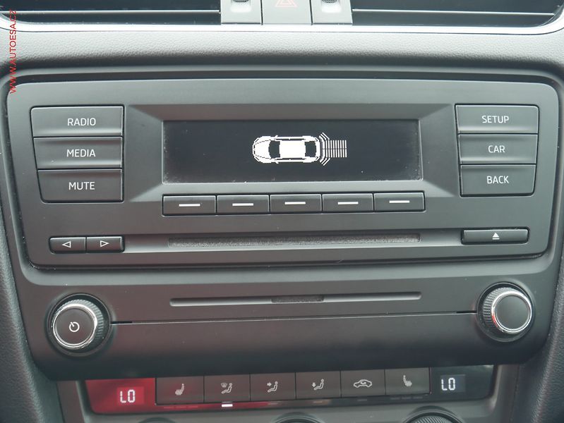 Škoda Octavia (2014) 1.2 TSi, ČR, Elegance - fotka 12 z 20