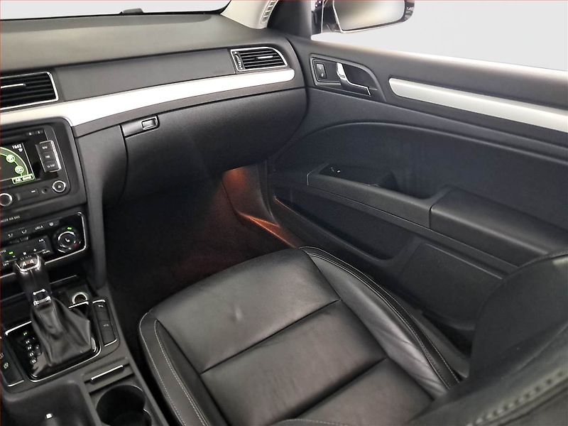 Škoda Superb (2014) 2.0 TDI, 4X4, Automat, Kůže - fotka 8 z 24