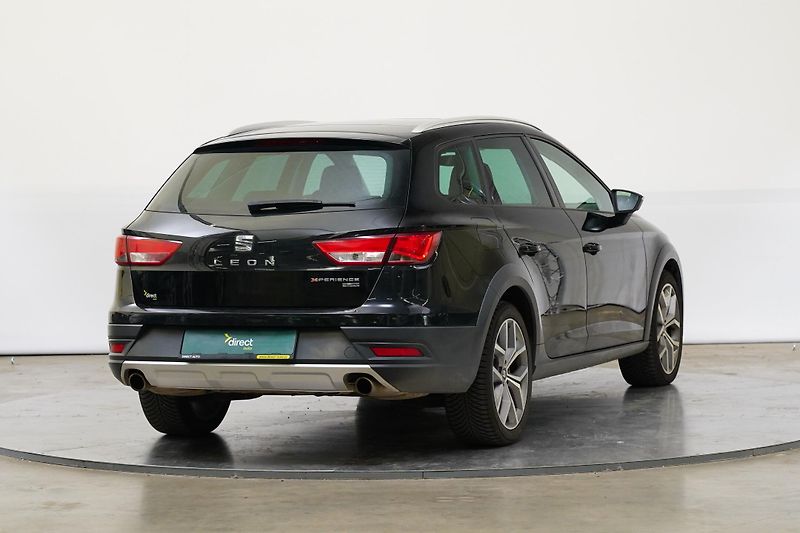 Seat Leon - fotka 2 z 27