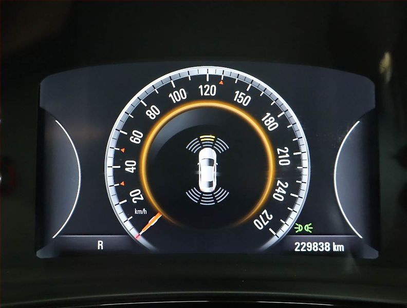 Opel Insignia (2015) 2.0 CDTI, Automat, Navi - fotka 16 z 26