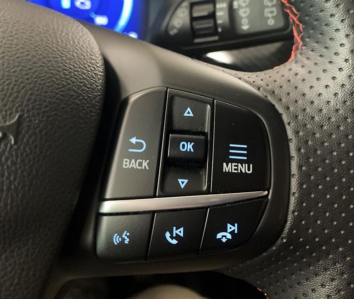 Ford Kuga ST-Line X PHEV, ČR, 1.MAJ - fotka 17 z 28