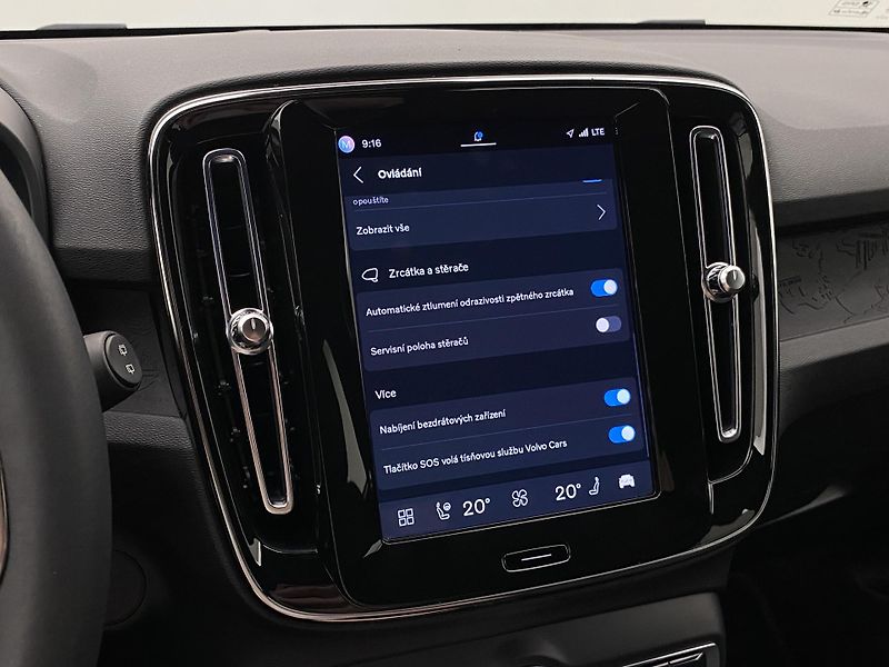 Volvo XC40 PURE ELECTRIC RECHARGE CORE  - fotka 49 z 55
