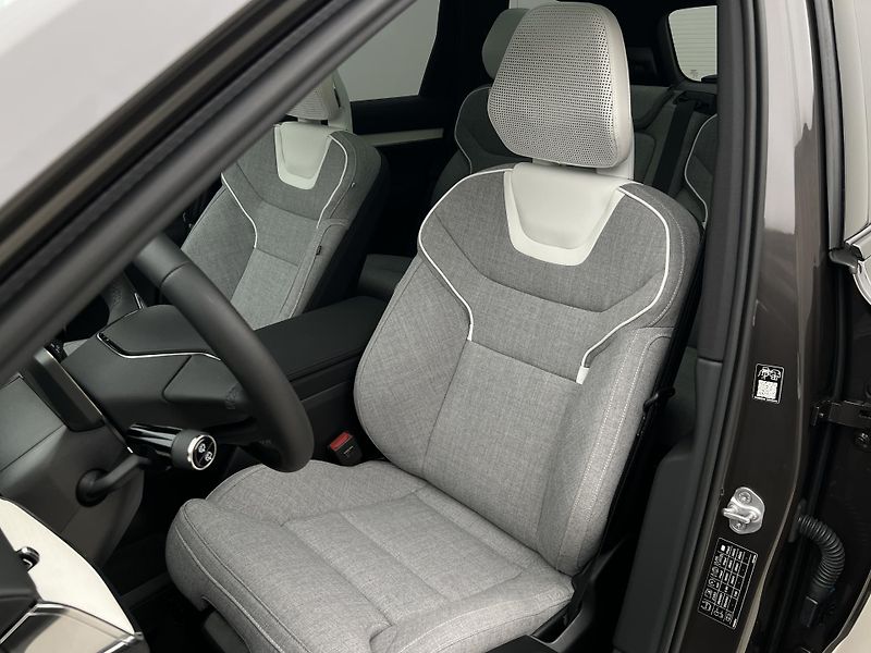 Volvo EX90 AWD TWIN MOTOR RECHARGE 7 MÍST - fotka 17 z 53