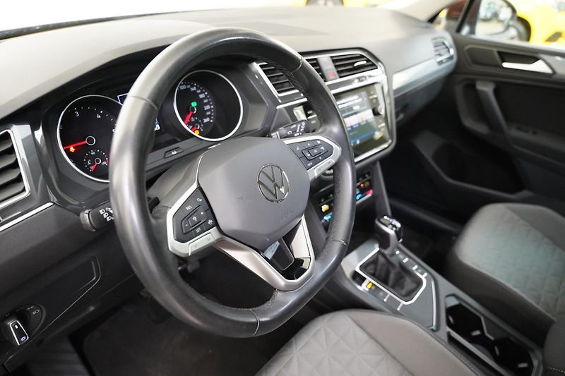 Volkswagen Tiguan - fotka 5 z 6