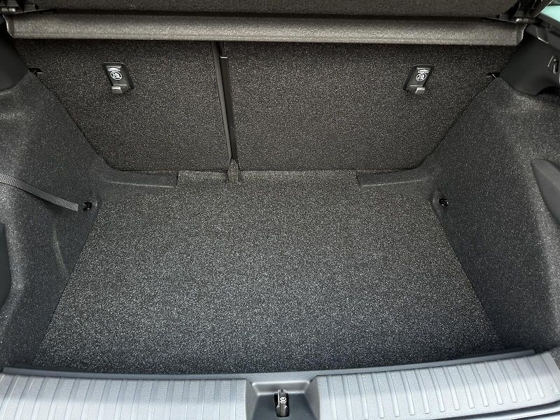 Škoda Kamiq 1.0TSi Monte Carlo 116PS Matri - fotka 42 z 44