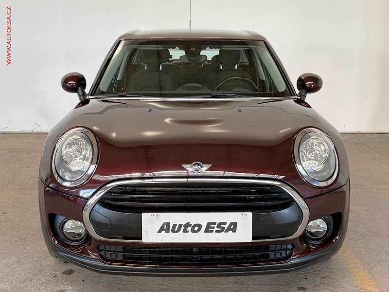 Mini Clubman (2017) 1.5i, Klima - fotka 2 z 14