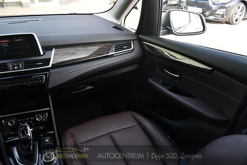 BMW Řada 2 216d GRAN TOURER ČR 1.MAJ - fotka 22 z 49