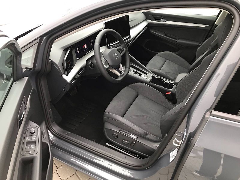Volkswagen Golf (2026) People 7DSG 1,5eTSI - fotka 5 z 7