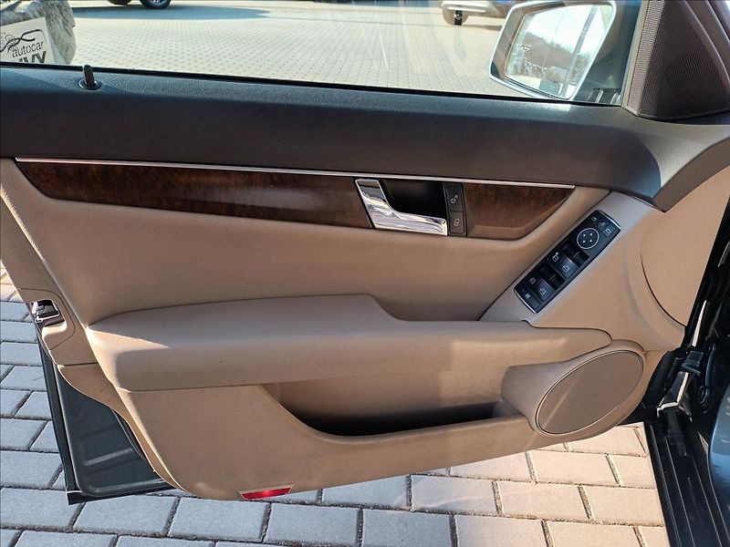 Mercedes-Benz Třídy C 2,1 200CDI,100KW,ELEGANCE, - fotka 17 z 42