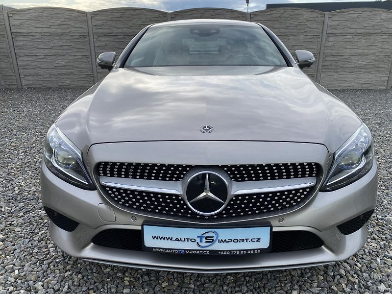 Mercedes-Benz Třídy C C 400 COUPE 4MATIC 51.000KM - fotka 65 z 149