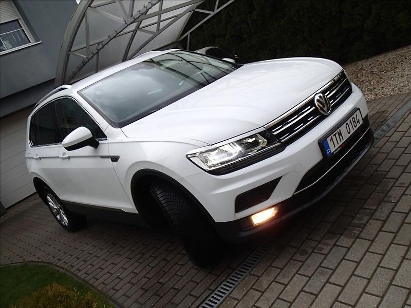 Volkswagen Tiguan 2,0 ČR, 4x4, Tažné - fotka 11 z 73