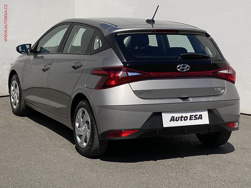 Hyundai i20 (2023) 1.2 MPI, 1.maj,ČR, Comfort - fotka 6 z 16