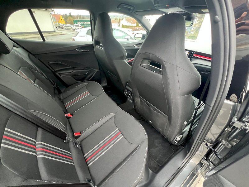 Škoda Fabia (2025) Monte Carlo 1.0 TSI 85 kW 6°ma - fotka 19 z 33
