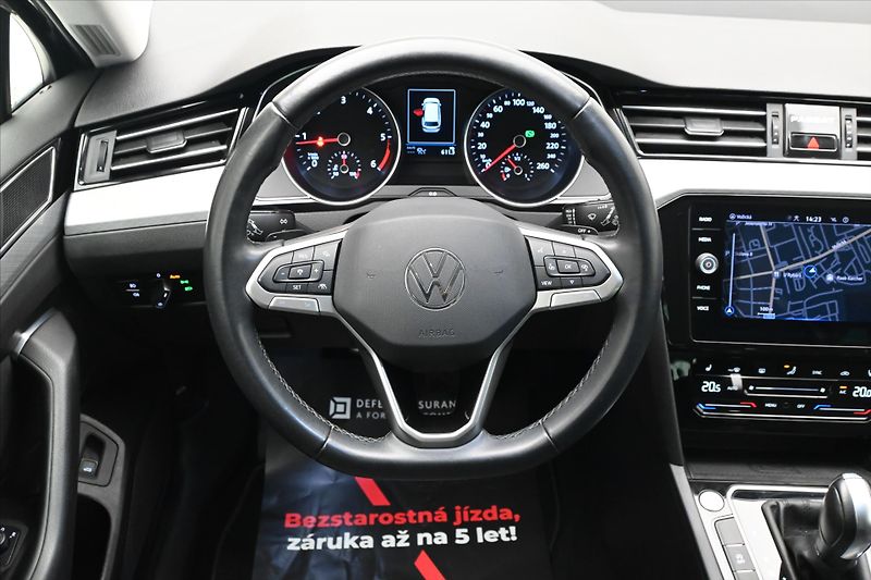 Volkswagen Passat 2,0 TDI 110kW DSG Business Zár - fotka 18 z 32