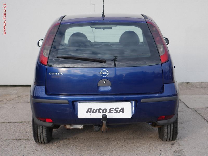 Opel Corsa (2005) 1.0i, AC, tažné - fotka 5 z 17