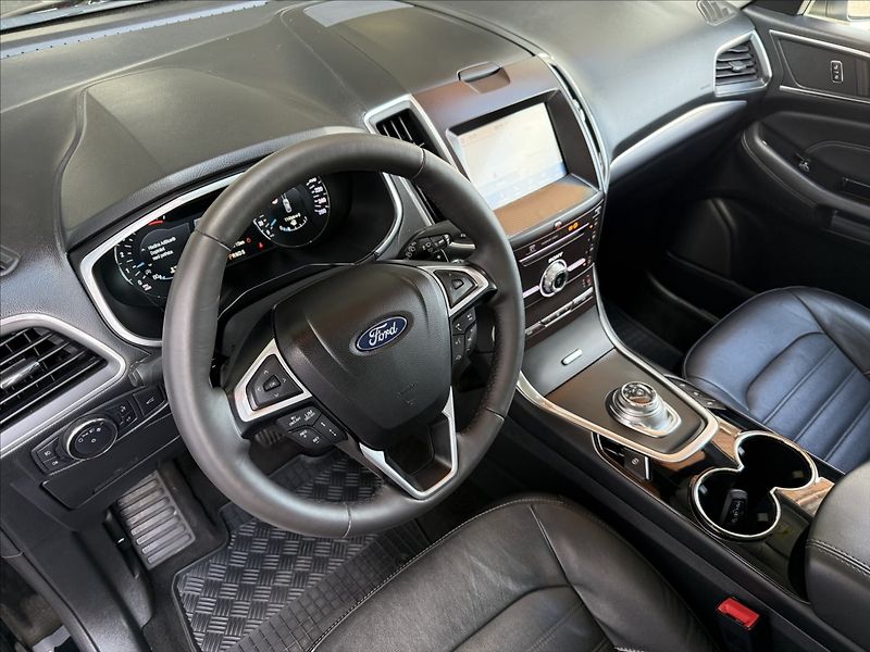 Ford Galaxy 2,0 Titanium,177kW,po servisu - fotka 9 z 38