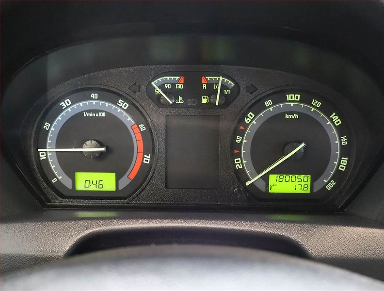 Škoda Fabia (2007) 1.2 12V, nová STK, Tažné - fotka 11 z 15