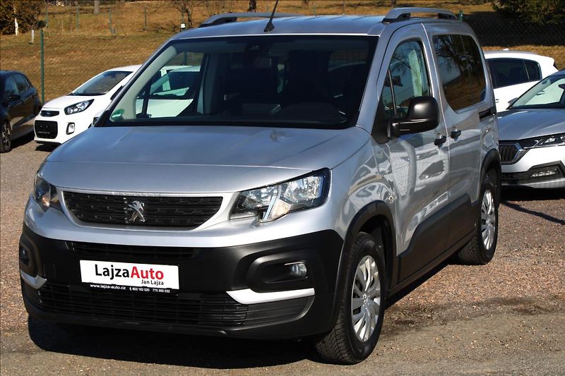 Peugeot Rifter 1,5 BHDi 96kW Active, odp. DPH - fotka 2 z 27