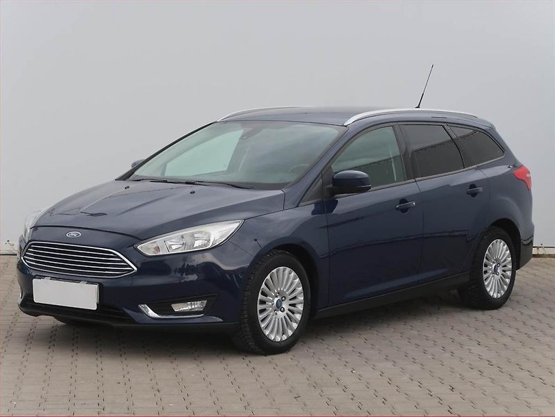 Ford Focus (2015) 1.5 TDCi, Serv.kniha, Navi - fotka 2 z 16