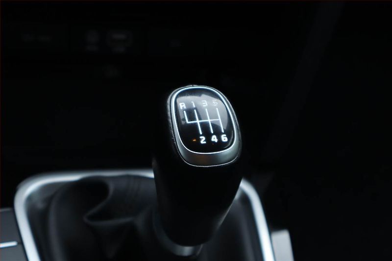 Kia Ceed (2019) 1.4 MPI, Serv.kniha, Navi - fotka 21 z 21