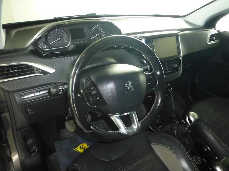 Peugeot 2008 (2015) 1,6HDI-88KW*NAVI*ALU*VYHŘ.SED* - fotka 13 z 29