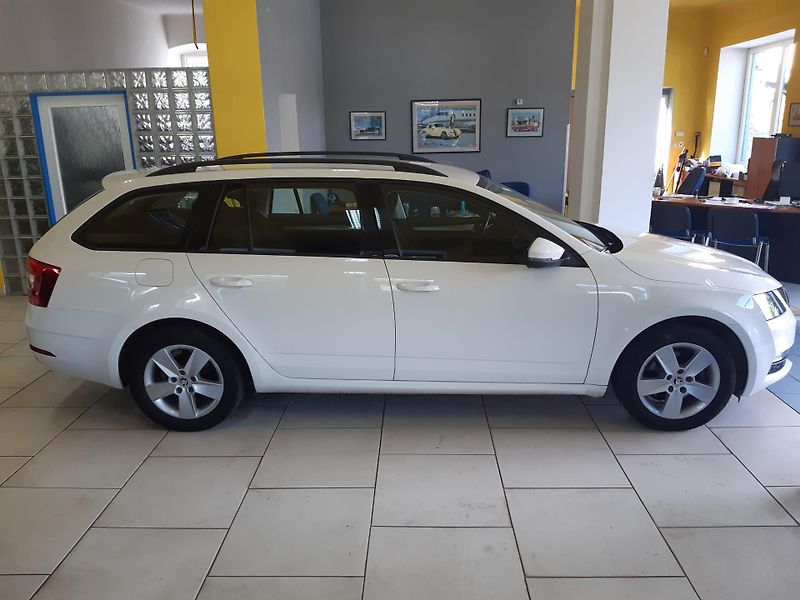 Škoda Octavia 2.0 TDI COMBI KLIMA 122000km!! - fotka 7 z 17