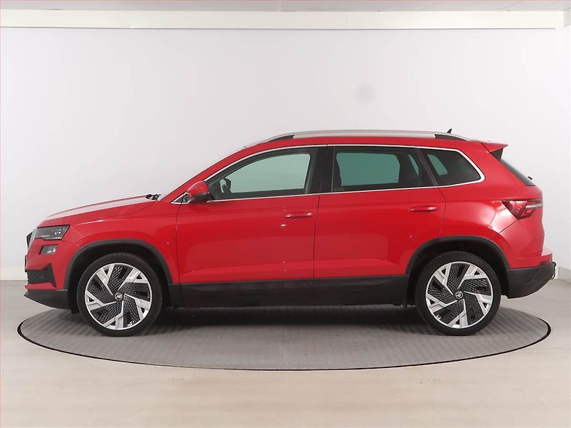 Škoda Karoq (2022) 1.5 TSI - fotka 3 z 20