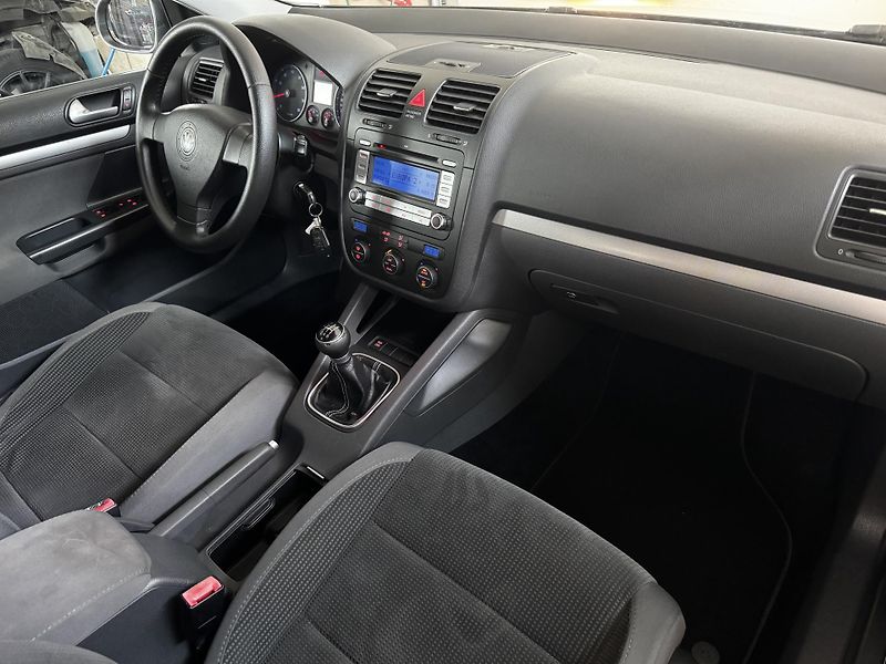 Volkswagen Golf (2008) Variant 1.4 TSI 103 KW  - fotka 17 z 19