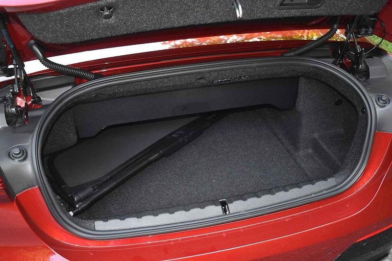 Čtyřmístný kabriolet BMW vychází z řady 3