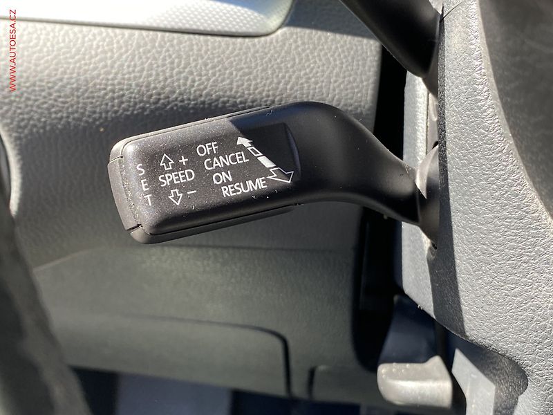 Volkswagen Sharan (2013) 2.0 TDi, Comfortline, panor - fotka 13 z 18