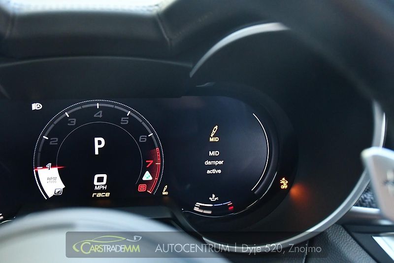 Alfa Romeo Stelvio 2.9V6 Bi-T.382 kW QUADRIFOGLIO - fotka 47 z 61