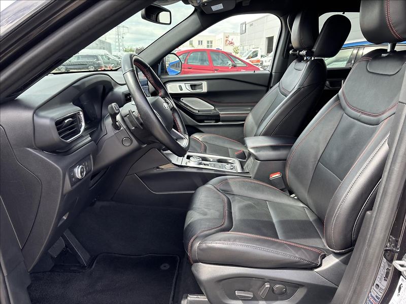 Ford Explorer 3,0 PHEV 336kW ST-Line AWD DPH - fotka 26 z 52
