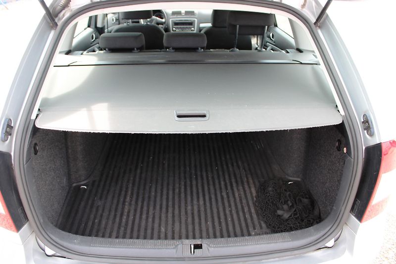 Škoda Octavia (2013) 1,6TDI KLIMA EL.OKNA TEMPOMAT - fotka 11 z 16