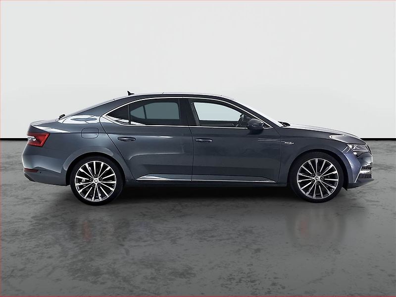 Škoda Superb (2020) Laurin&Klement iV 1.4 TSI PHEV - fotka 6 z 20