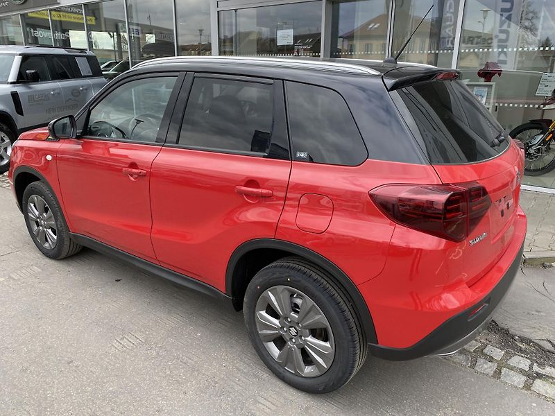 Suzuki Vitara (2026) 1,4 Premium Hybrid - fotka 3 z 6
