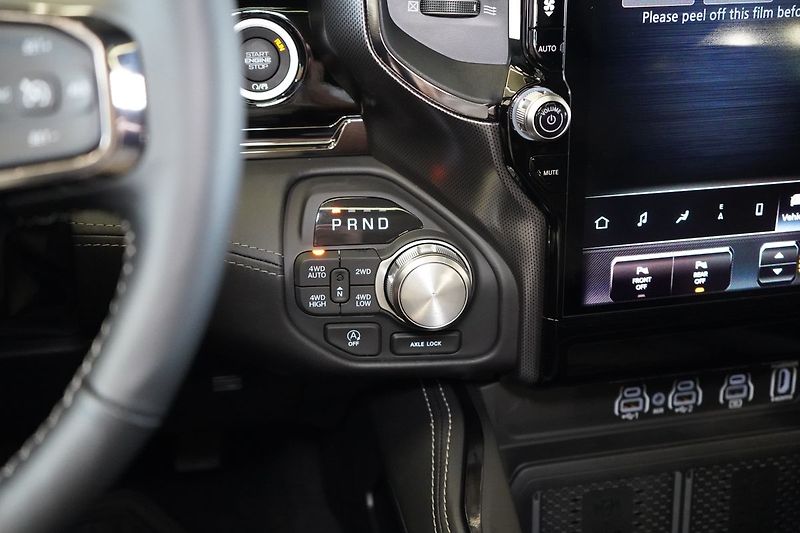 Dodge RAM (2026) 1500 Limited  V8 2026 - fotka 36 z 50
