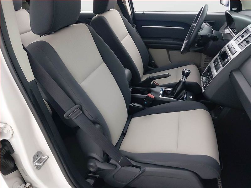 Dodge Journey (2010) 2.0 CRD, 7 míst, Tempomat - fotka 9 z 22