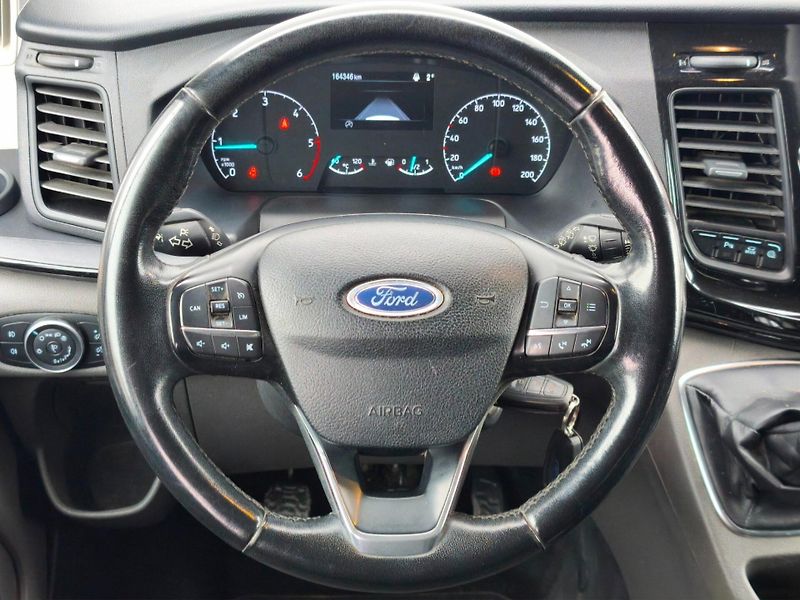 Ford Tourneo Custom (2020) 2.0 TDCi , ČR, tažné, 1. maj. - fotka 10 z 29