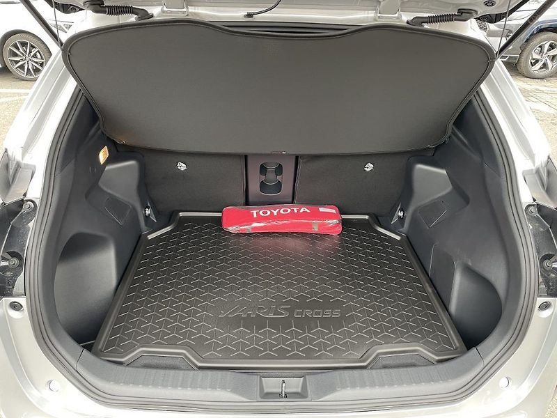 Toyota Yaris Cross 1.5 Hybrid 130k ODBĚR IHNED - fotka 6 z 29