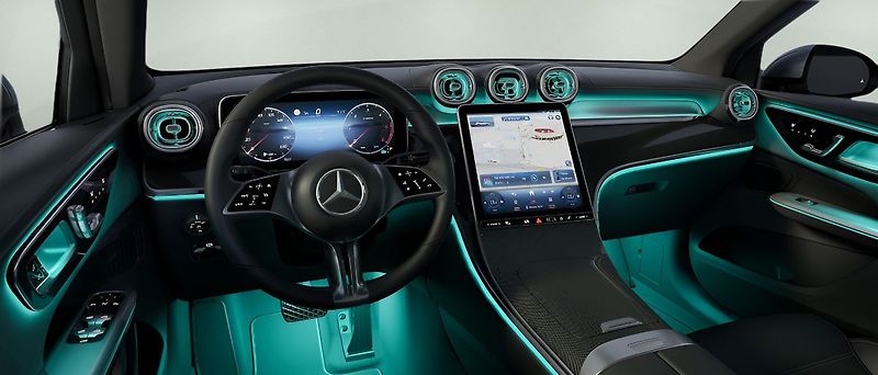 Mercedes-Benz GLC (2026) 200 d 4MATIC Edition 140 Years - fotka 9 z 12
