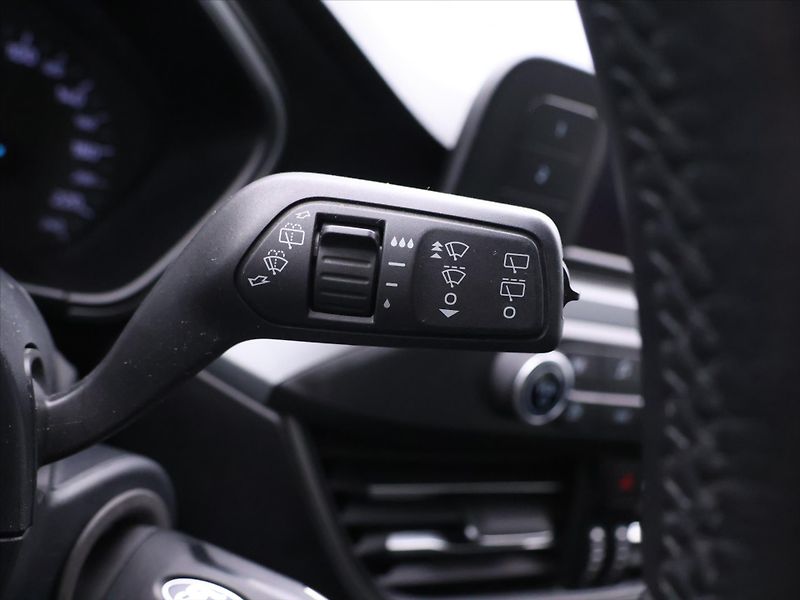 Ford Focus 1,0 EB 92kW CZ DPH 1.Maj. - fotka 17 z 28