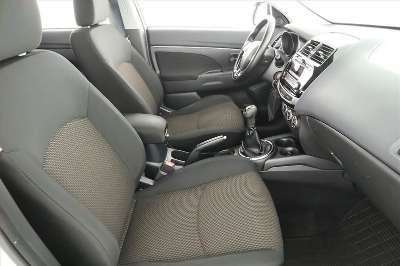 Mitsubishi ASX (2015) 1.6 MIVEC, ČR,1.maj - fotka 7 z 16
