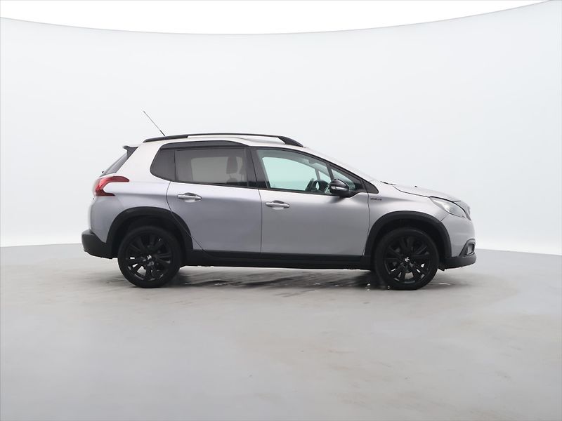 Peugeot 2008 1,2 PT 81KW GT-LINE Panorama - fotka 8 z 33