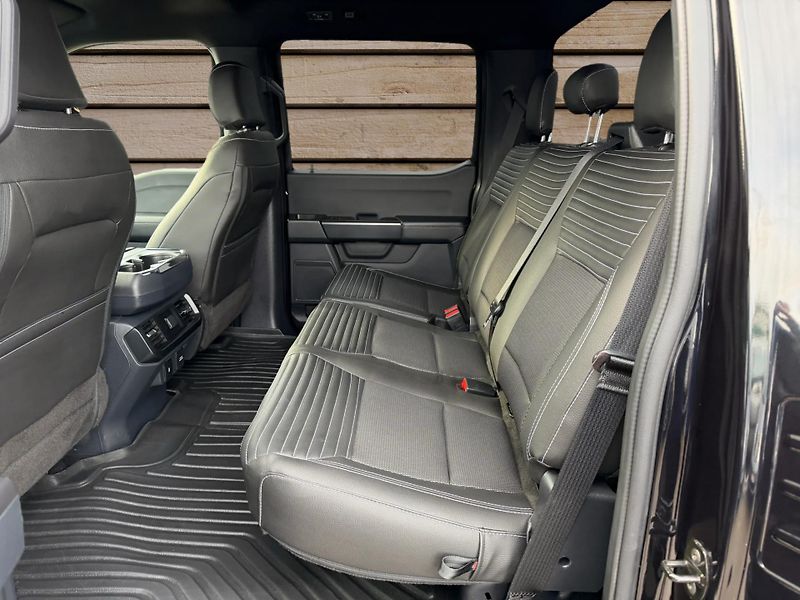 Ford F-150 (2022) +5.0+ROUGH COUNTRY+CERVINI+ - fotka 13 z 21